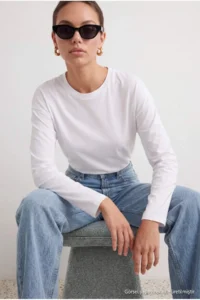 TRENDYOLMİLLA WHITE-WHITE 2 Sets Paket 100% single jersey Oversized/Wide Cut Knitting T-Shirt - Image 2