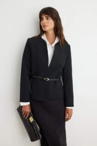 TRENDYOLMİLLA Black Arched Normal Pattern Weaving Blazer Jacket - Image 2