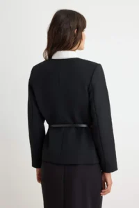 TRENDYOLMİLLA Black Arched Normal Pattern Weaving Blazer Jacket - Image 4