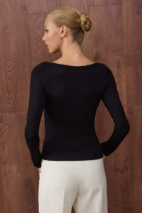 TRENDYOLMİLLA Special Collection Black Boat Neck Flexible Knitting Blouse - Image 4