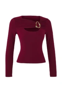 TRENDYOLMİLLA Burgundy Accessory and Cut Out Detailed Flexible Knitting Blouse - Image 5