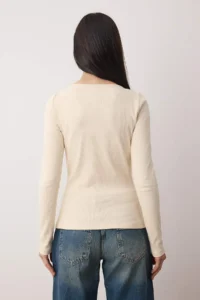 TRENDYOLMİLLA Stone buttoned Crew Neck Fitted Ribbed Flexible Knitting Blouse - Image 4