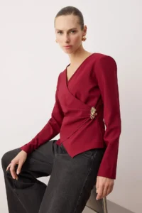 TRENDYOLMİLLA Burgundy Double breasted Hair Clip Detailed Weaving Blouse - Image 2