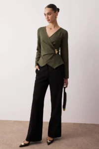 TRENDYOLMİLLA Khaki Double breasted Hair Clip Detailed Narrow Pattern Weaving Blouse - Image 2