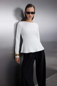 TRENDYOLMİLLA Ecru Boat Neck peplum/Waisted Regular Length Knitting Blouse