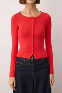 TRENDYOLMİLLA Red Front Full snaps Fitted/Body-Sitting Knitting Blouse - Image 3