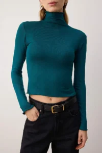 TRENDYOLMİLLA Emerald Green Transparan High Neck Flexible Normal Size Knitting Blouse - Image 3