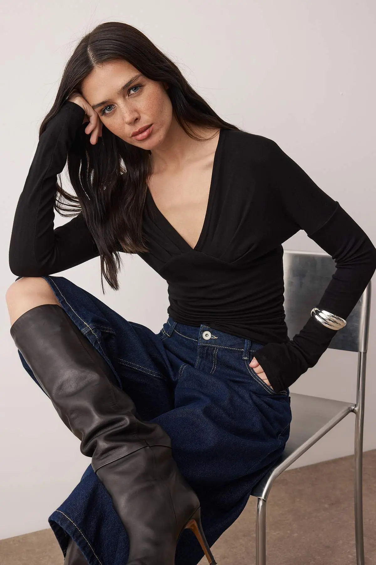 TWOAW26BZ00288-BLACK_1