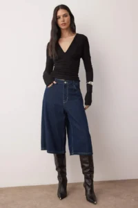 TRENDYOLMİLLA Black V-neck Draped Regular/Normal Pattern Low-cut back Knitting Blouse - Image 2