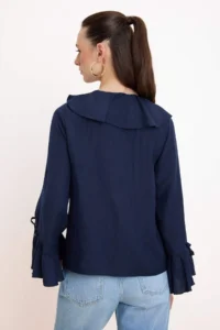 TRENDYOLMİLLA NAVY BLUE Ruffle Detailed Weaving Blouse  B - Image 4