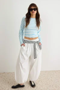 TRENDYOLMİLLA BLUE Striped Spanish Arm Shirring Detailed Regular/Normal Pattern Knitting Blouse - Image 2