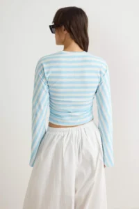 TRENDYOLMİLLA BLUE Striped Spanish Arm Shirring Detailed Regular/Normal Pattern Knitting Blouse - Image 4
