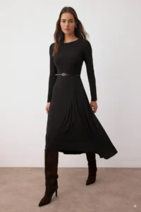 TRENDYOLMİLLA Black Plain A-line/Life Flared Belt Detailed Crew Neck Flexible Maxi Knitting Dress - Image 2