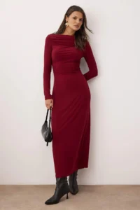 TRENDYOLMİLLA Burgundy Plain Shirring Detailed Asymmetric Skirt End Detailed Boat Neck Flexible Midi Knitting Dress