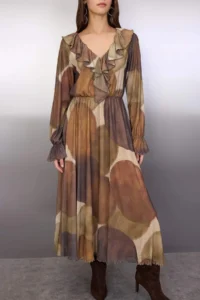 TRENDYOLMİLLA Multicolored Printed Foam Ruffle Detailed Maxi Flexible Knitting Dress - Image 3