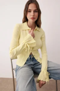 TRENDYOLMİLLA Yellow Mercerized Look Ribbed Polo Shirt Collar Knitwear Cardigan - Image 2
