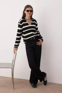 TRENDYOLMİLLA Black Cotton Blended Wide Pattern Knitwear Sweater - Image 2