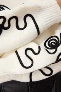 TRENDYOLMİLLA Ecru Oversized/Wide Pattern Sleeve embroidered Knitwear Sweater - Image 3