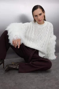 TRENDYOLMİLLA Ecru Wide Pattern Sleeve Tassel Detailed Knitwear Sweater - Image 2