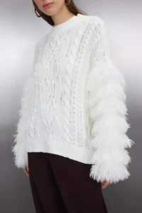 TRENDYOLMİLLA Ecru Wide Pattern Sleeve Tassel Detailed Knitwear Sweater - Image 3