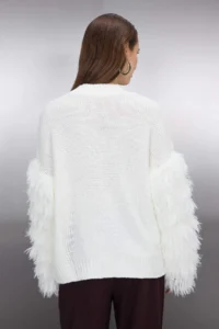 TRENDYOLMİLLA Ecru Wide Pattern Sleeve Tassel Detailed Knitwear Sweater - Image 4