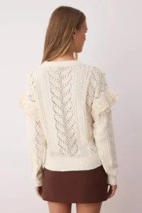 TRENDYOLMİLLA Bonnet Lace Garnili Sleeve Detailed Knitwear Sweater - Image 4