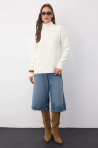 TRENDYOLMİLLA Wardrobe Essentials Ecru Wool Blended Wide Pattern Soft textured Knitwear Sweater | - Image 2