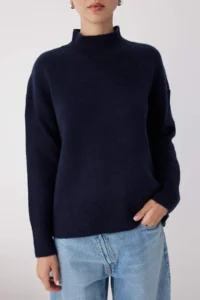 TRENDYOLMİLLA Wardrobe Essentials NAVY BLUE Wool Blended Wide Pattern Soft textured Knitwear Sweater | - Image 3
