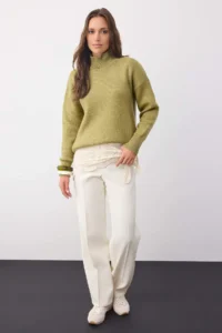 TRENDYOLMİLLA Wardrobe Essentials Oil Green Wool Blended Wide Pattern Soft textured Knitwear Sweater | - Image 2