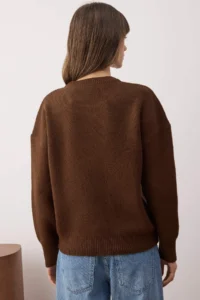 TRENDYOLMİLLA Wardrobe Essentials Brown Woolly Premium Thread Basic Wide Pattern Knitwear Sweater | - Image 4