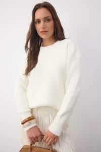 TRENDYOLMİLLA Wardrobe Essentials Ecru Woolly Premium Thread Basic Wide Pattern Knitwear Sweater |