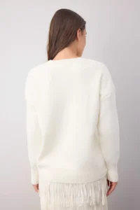 TRENDYOLMİLLA Wardrobe Essentials Ecru Woolly Premium Thread Basic Wide Pattern Knitwear Sweater | - Image 4