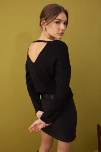 TRENDYOLMİLLA Black Corset Stitching Detailed Knitwear Sweater - Image 2