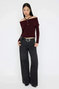 TRENDYOLMİLLA Burgundy Premium Thread/Special Thread Carmen Neck Sleeveless Knitwear Sweater - Image 2