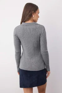 TRENDYOLMİLLA Wardrobe Essentials Anthracite Premium YarnPolo Collar Ribbed Knitwear Sweater | - Image 4