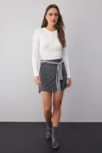 TRENDYOLMİLLA Wardrobe Essentials Ecru Fitted Ribbed Knitwear Sweater | - Image 2