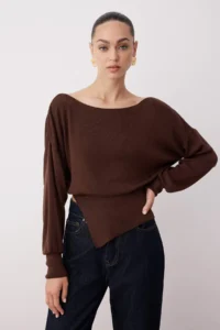 TRENDYOLMİLLA Brown Mercerized Look Boat Neck Slit Detailed Knitwear Sweater