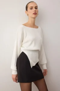 TRENDYOLMİLLA Ecru Mercerized Look Boat Neck Slit Detailed Knitwear Sweater
