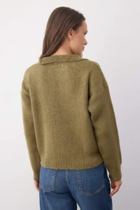 TRENDYOLMİLLA Wardrobe Essentials Khaki Soft textured Wide Pattern Knitwear Sweater | - Image 4