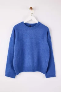 TRENDYOLMİLLA Wardrobe Essentials BLUE Soft textured Wide Pattern Basic Knitwear Sweater | - Image 5