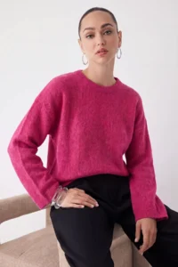 TRENDYOLMİLLA Wardrobe Essenstials Fuchsia Soft textured Wide Pattern Basic Knitwear Sweater - Image 2