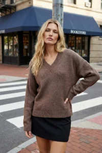 TRENDYOLMİLLA Wardrobe Essentials Mink Basic Wide Pattern Soft textured Knitwear Sweater |