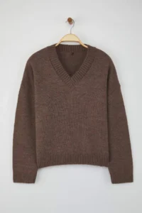 TRENDYOLMİLLA Wardrobe Essentials Mink Basic Wide Pattern Soft textured Knitwear Sweater | - Image 6