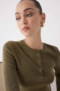 TRENDYOLMİLLA Wardrobe Essentials Khaki Mercerized Look Basic buttoned Knitwear Sweater | - Image 2
