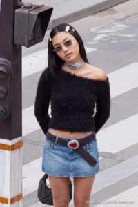 TRENDYOLMİLLA Black Crop/Short Hairy/Beard Thread Knitwear Sweater - Image 3