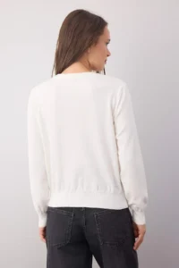 TRENDYOLMİLLA Wardrobe Essentials Ecru Premium Thread Basic Knitwear Sweater | - Image 4