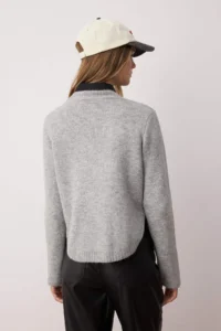 TRENDYOLMİLLA Gray Wide Pattern Soft textured Button Detailed Knitwear Sweater - Image 4