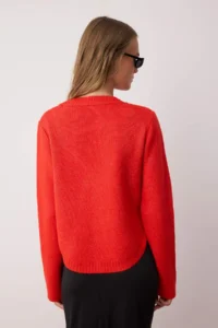 TRENDYOLMİLLA Red Wide Pattern Soft textured Button Detailed Knitwear Sweater - Image 4