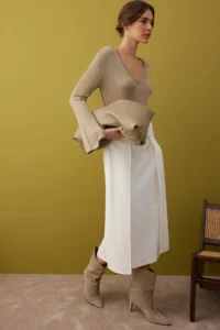 TRENDYOLMİLLA Mink V-neck Basic Knitwear Sweater | - Image 2