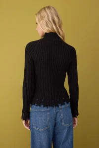 TRENDYOLMİLLA Black Short/Crop Skirt Detailed Knitwear Sweater - Image 4